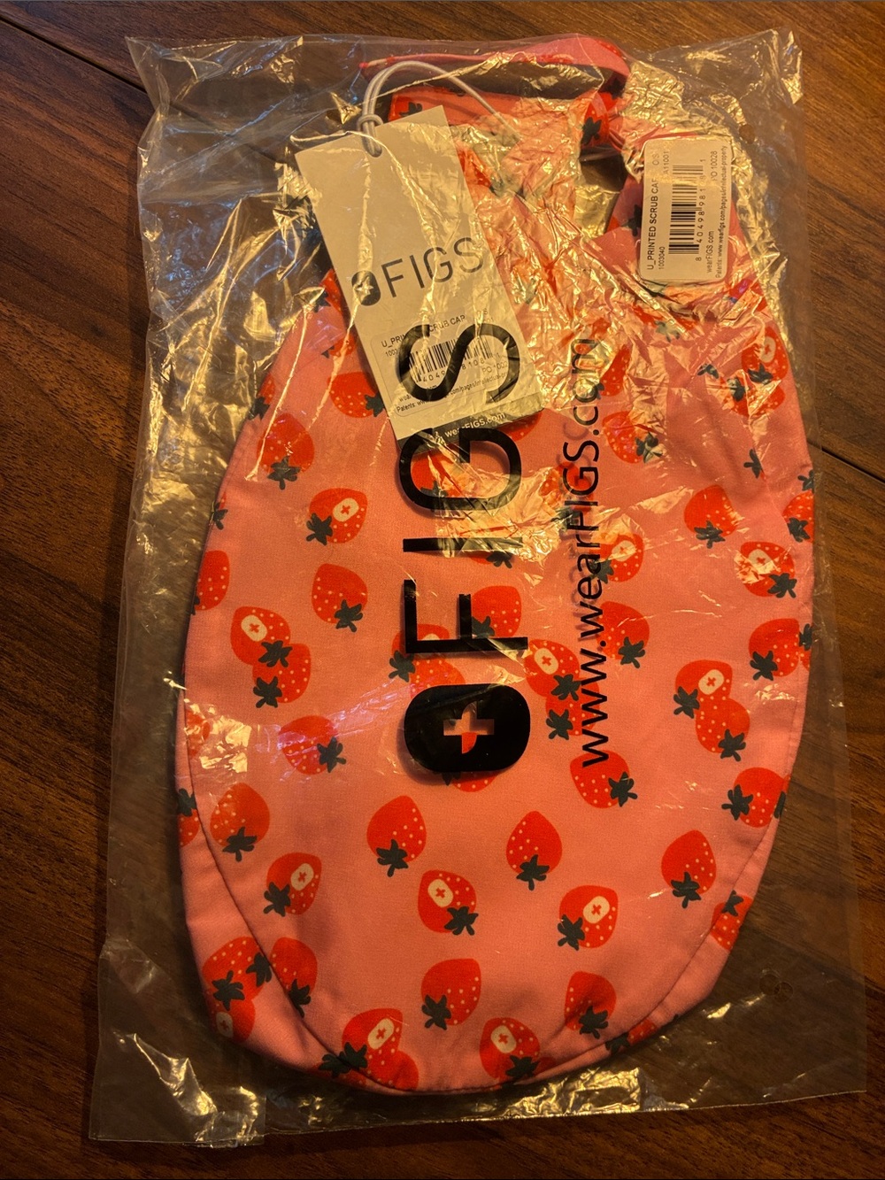 FIGS Strawberry Scrub cap Pink NEW